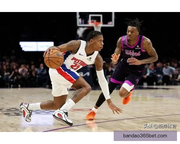 裁判回应火狼之战判罚 里德因质疑公正被驱逐 兰德尔因恶犯遭罚